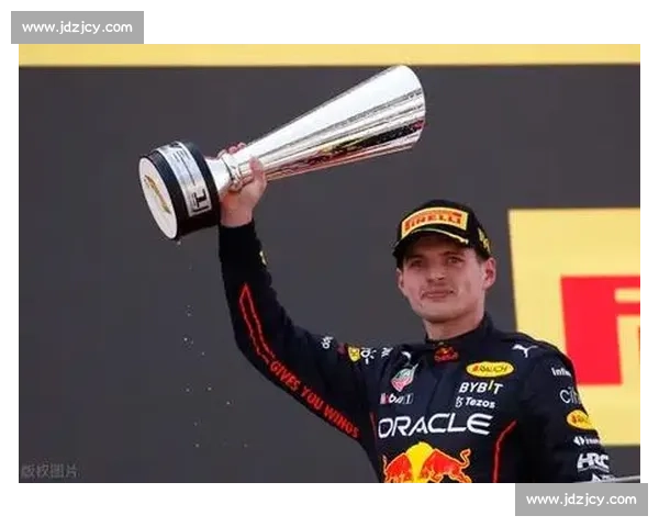 F1年度总冠军荣耀之路与赛季精彩瞬间全解析